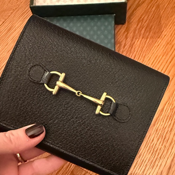 Gucci black compact wallet. - Picture 13 of 13